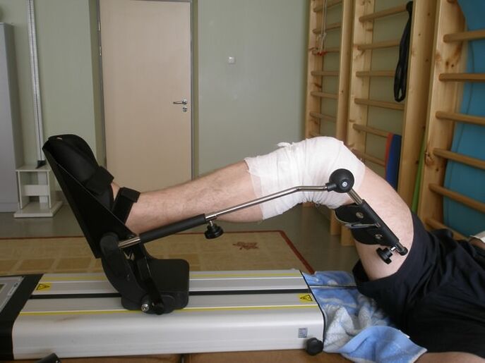 postoperative rehabilitation for knee pain
