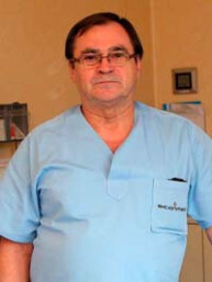 Dr. Rheumatologist Mario
